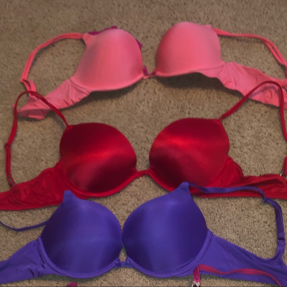 BUNDLE Victoria’s Secret Bras 34C